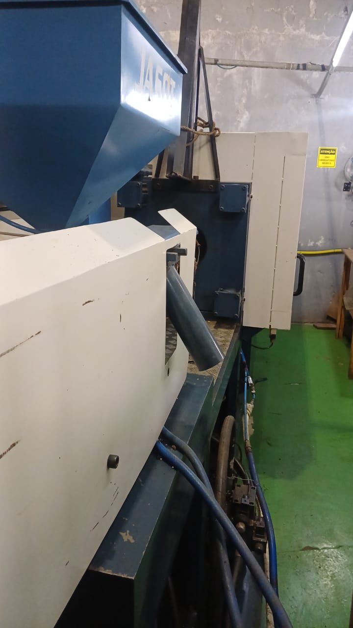 Injetora Jasot 150 ton